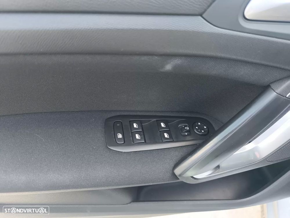 Peugeot 308 SW 1.6 BlueHDi Allure - 25