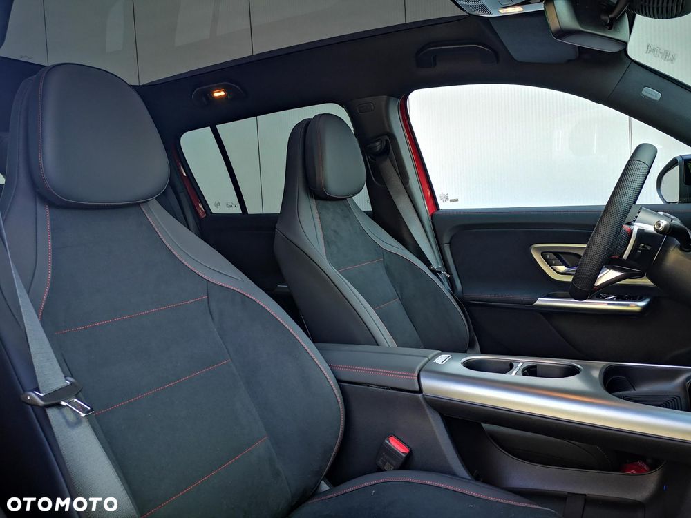 Mercedes-Benz GLB 200 mHEV 4-Matic 8G-eDCT - 12