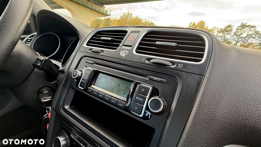 Volkswagen Golf 1.4 Comfortline - 24