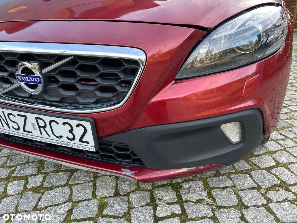 Volvo V40 Cross Country - 9
