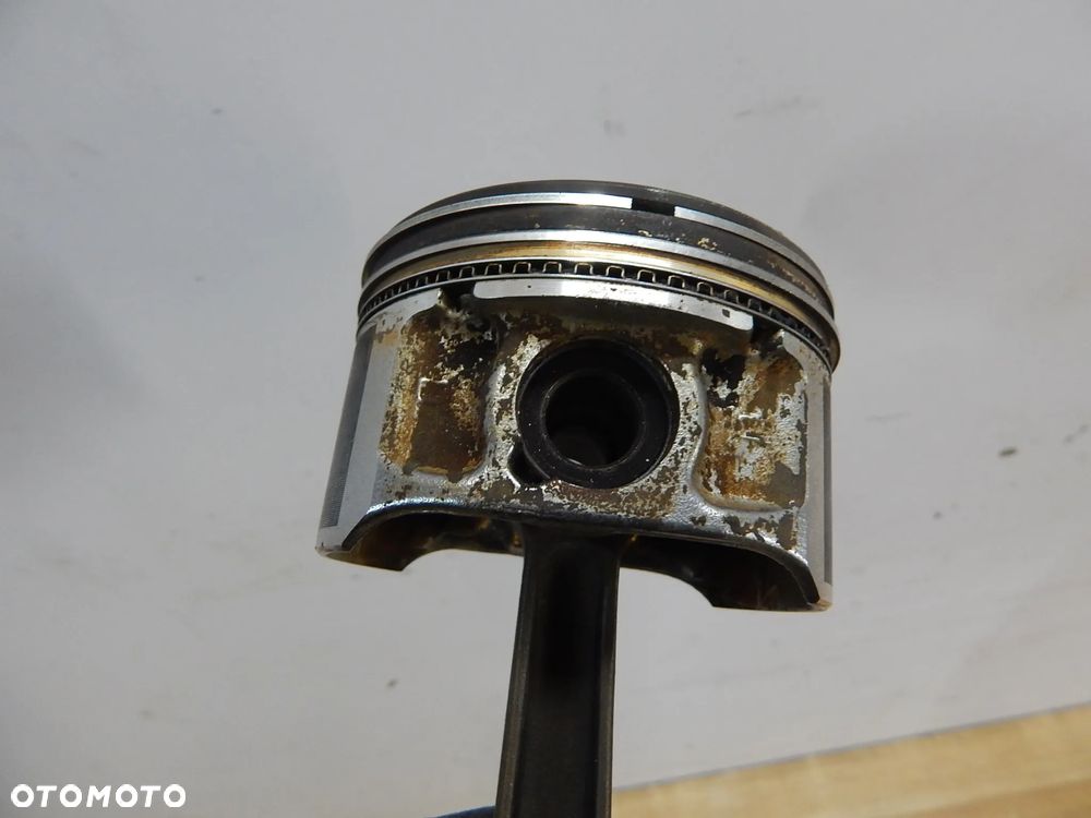 Kolektor ssący dolotowy tłok korbowód pokrywa zaworów 2.7 benz Dodge Journey  Fiat Freemont Chrysler 07-16 Łuków części - 14