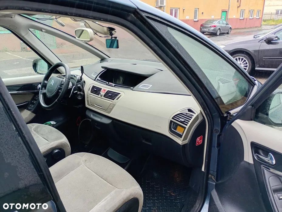 Citroën C4 Grand Picasso 2.0 HDi Exclusive - 3