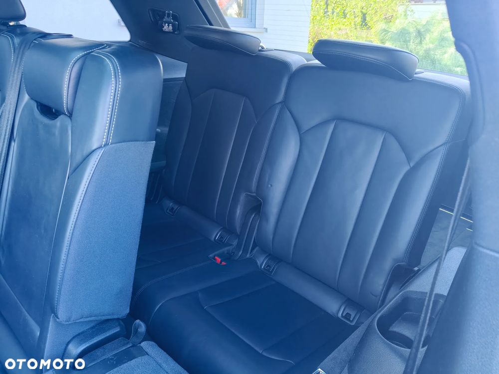 Audi Q7 - 16