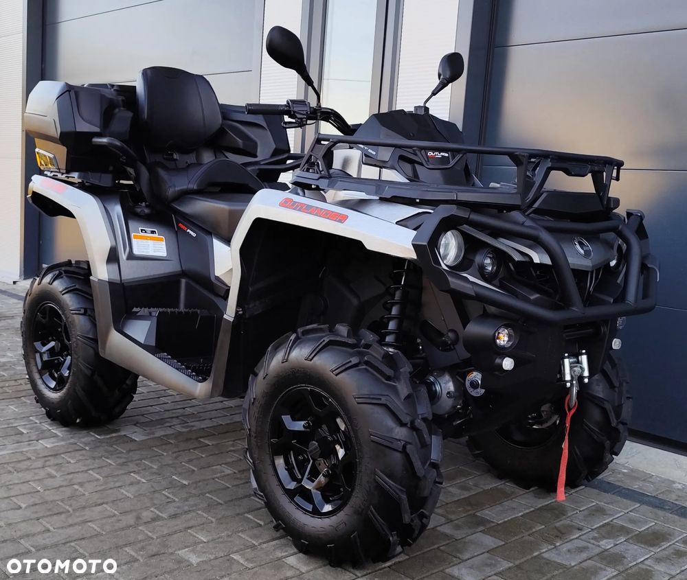 Can-Am Outlander - 1