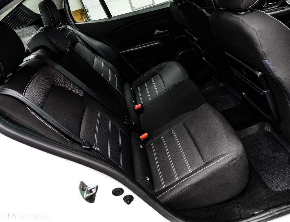 Dacia Logan TCe 90 Essential - 16