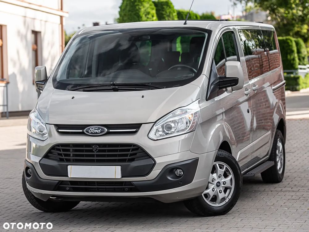 Ford Tourneo Custom - 4