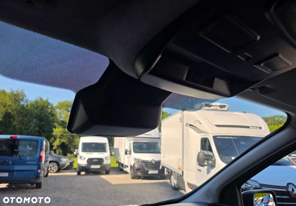Renault Trafic - 25