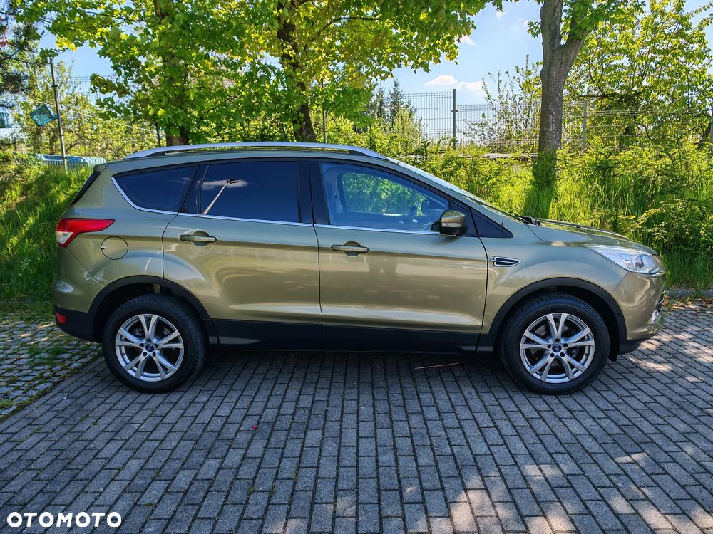 Ford Kuga 1.5 EcoBoost 2x4 Titanium - 10