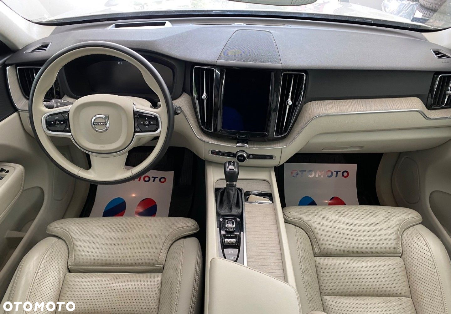 Volvo XC 60 - 18