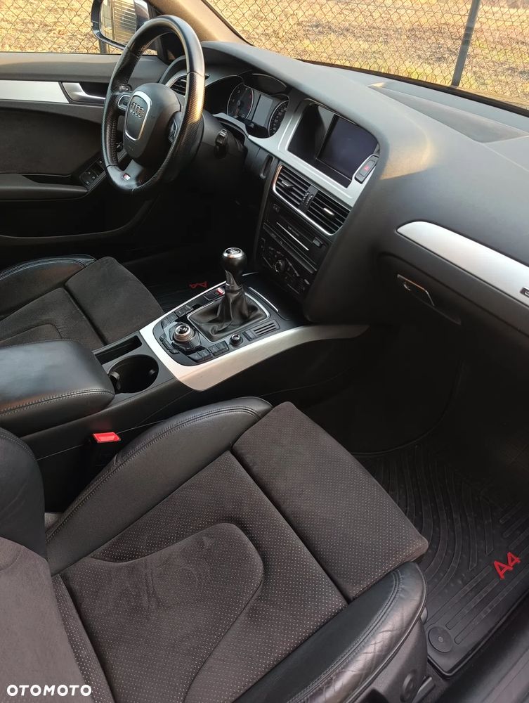 Audi A4 Avant 2.0 TDI DPF quattro - 8