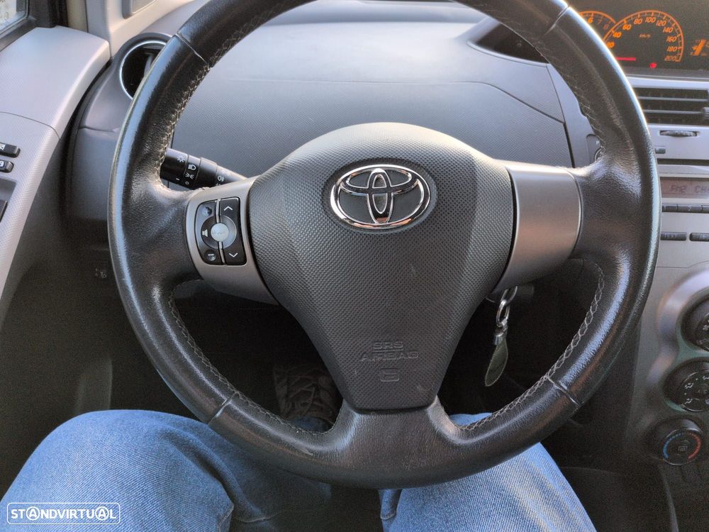 Toyota Yaris 1.0 VVT-i Comfort - 14
