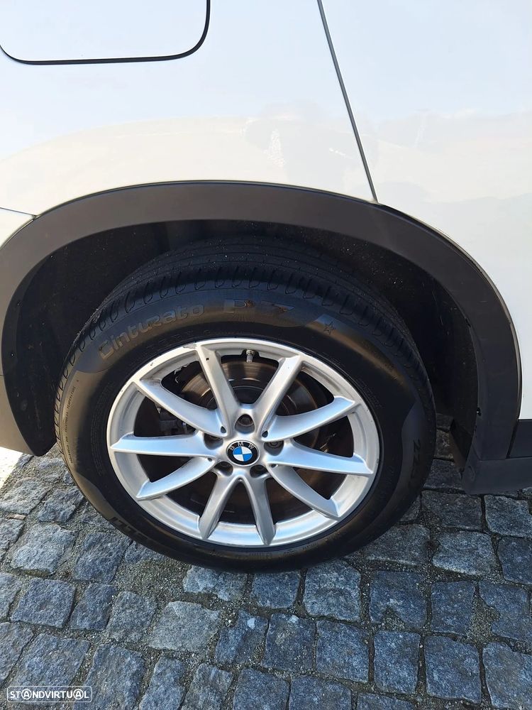 BMW X1 18 d sDrive Auto Line Sport - 13