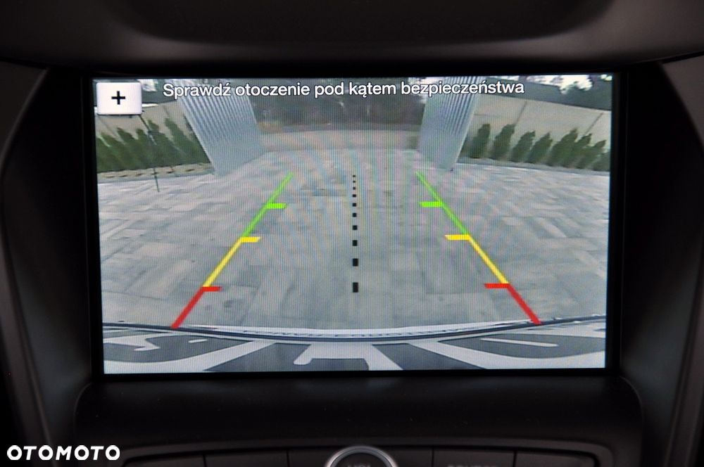 Ford Kuga 1.5 EcoBoost 2x4 Titanium - 18