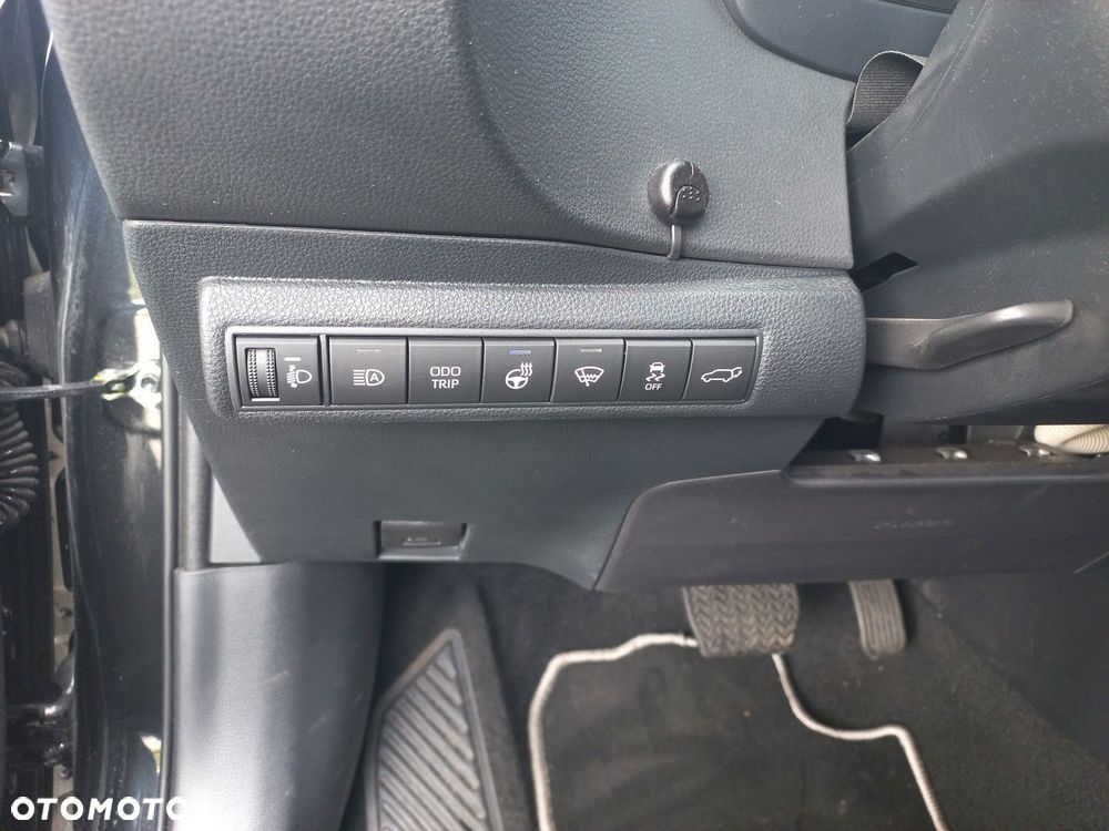 Toyota Corolla 1.8 Hybrid Style - 19