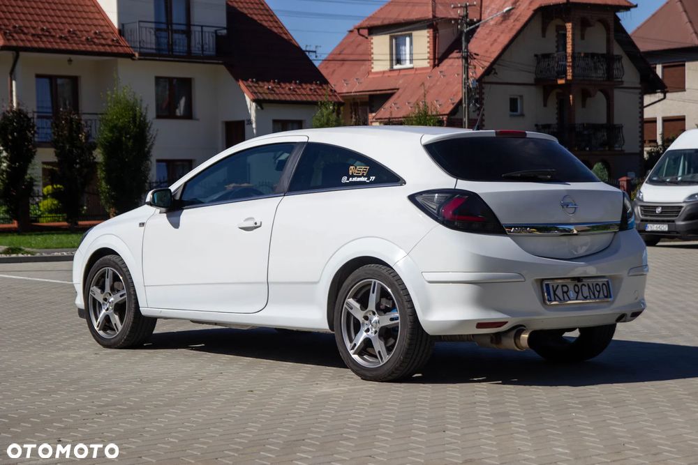 Opel Astra 1.8 Sport - 18