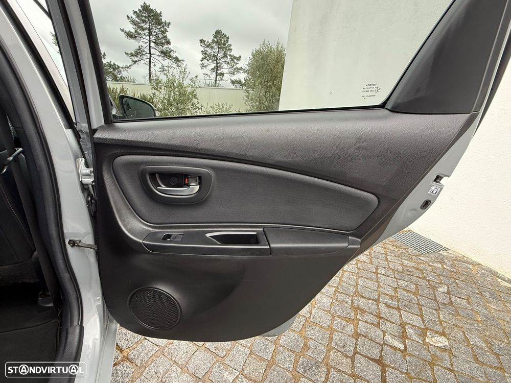 Toyota Yaris 1.5 HSD GR Sport - 31