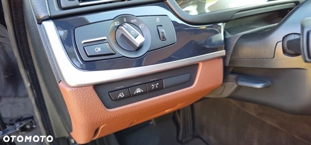 BMW Seria 5 520d - 16