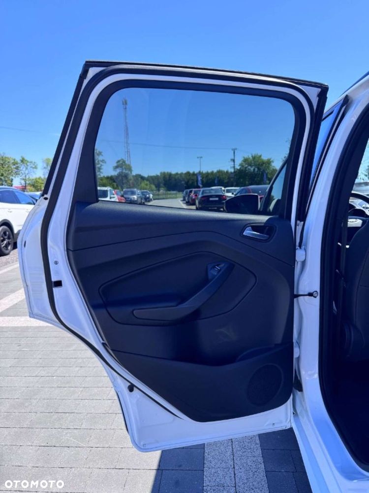 Ford Kuga - 30