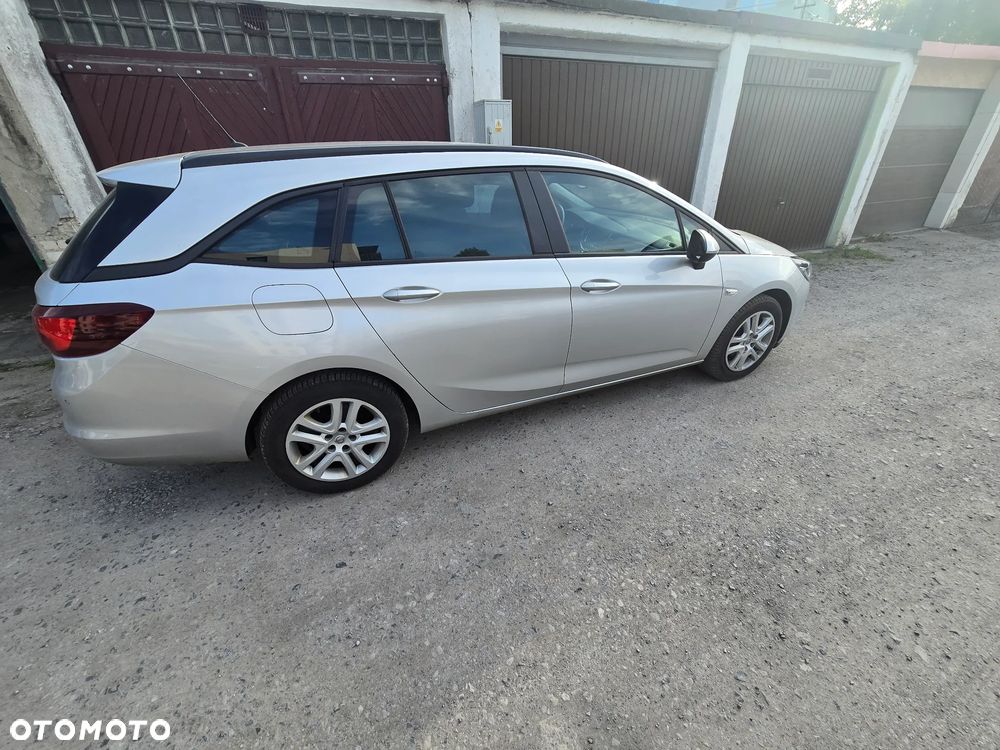 Opel Astra 1.4 T Enjoy - 2