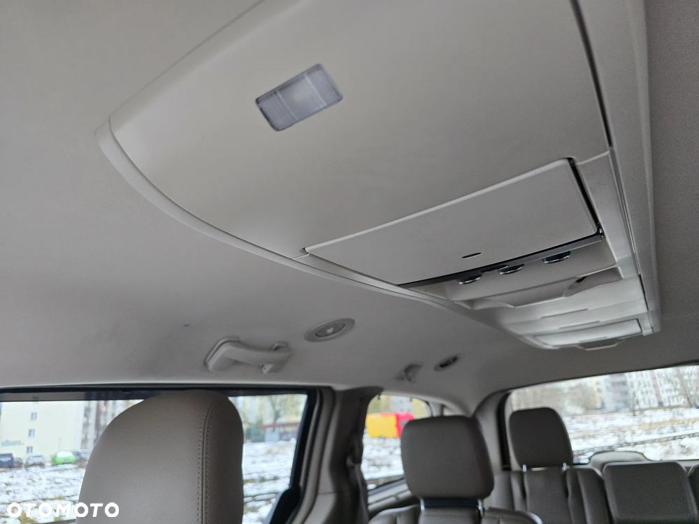 Chrysler Town & Country 3.6 Touring - 36