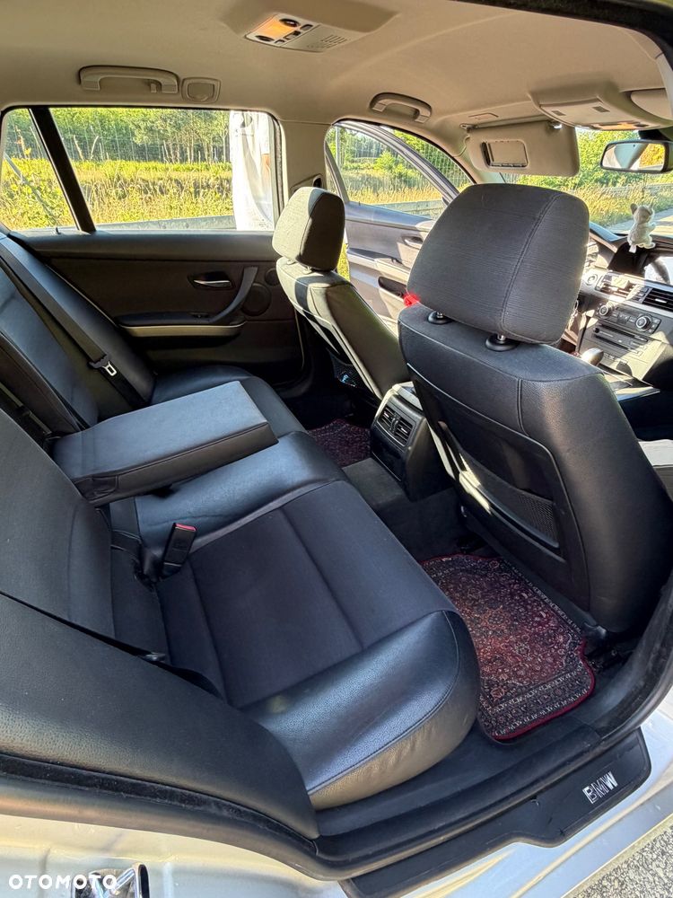 BMW Seria 3 330xi - 7