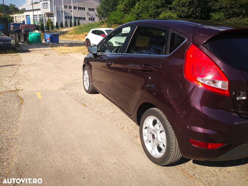 Ford Fiesta 1.6 TDCI SYNC Edition - 3