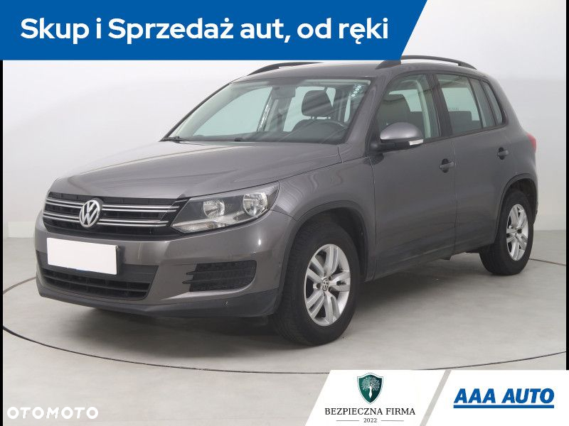 Volkswagen Tiguan - 2