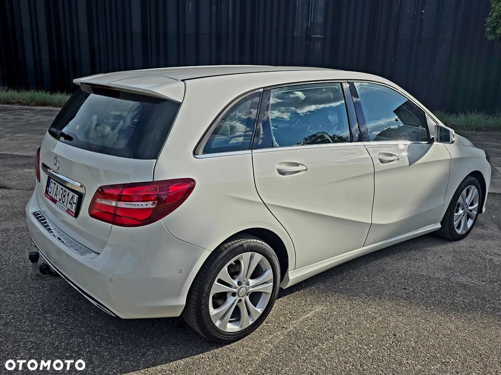 Mercedes-Benz Klasa B 200 UrbanStyle Edition - 17