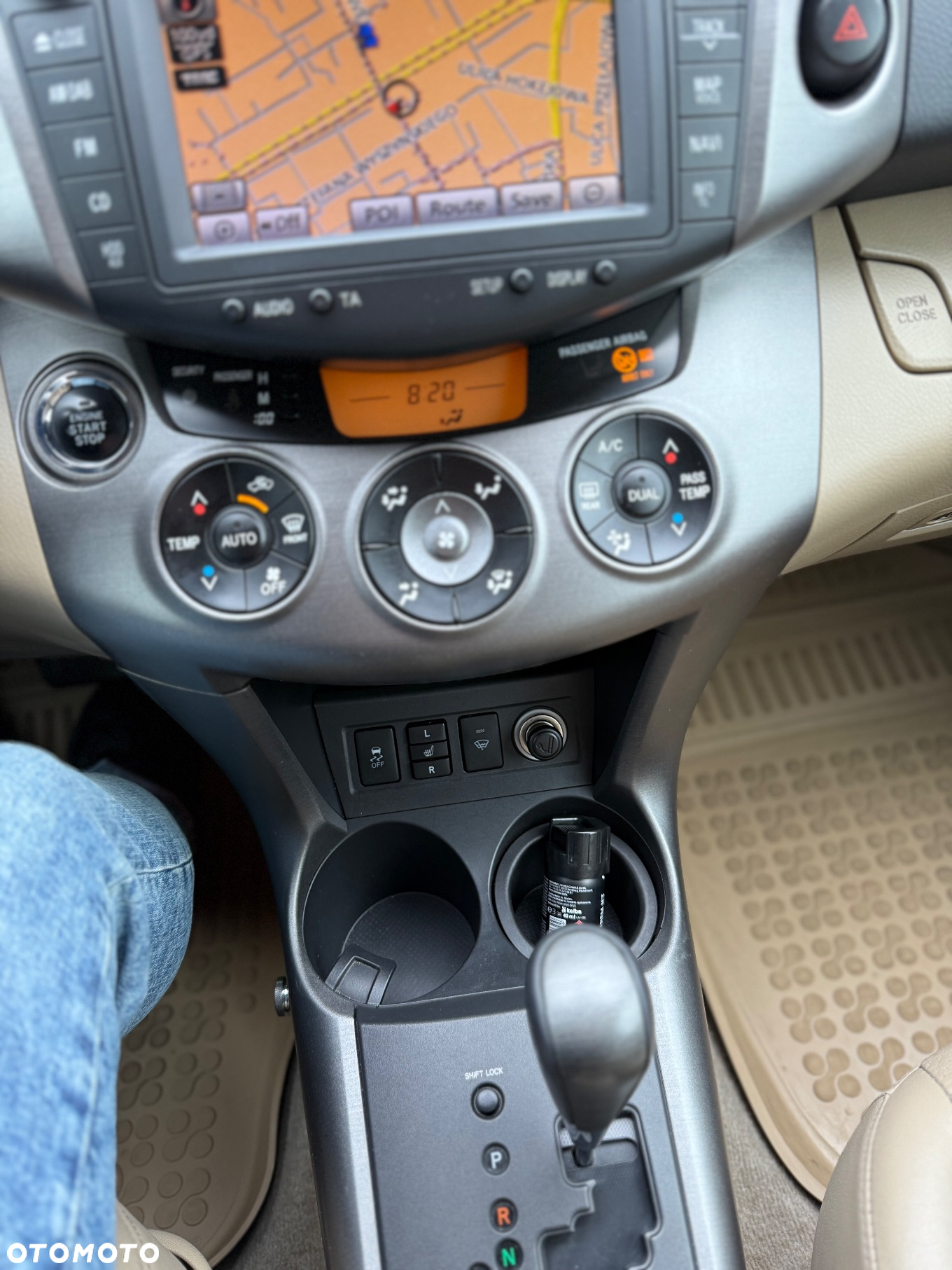 Toyota RAV4 - 16
