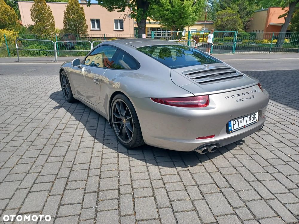 Porsche 911 Carrera S PDK - 12