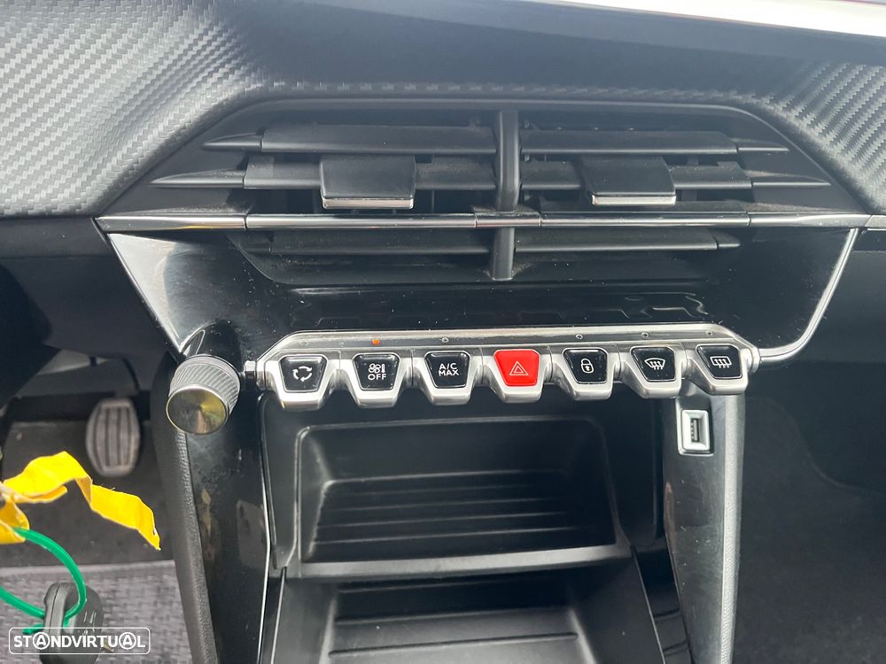 Peugeot 2008 1.5 BlueHDi Active Pack - 30