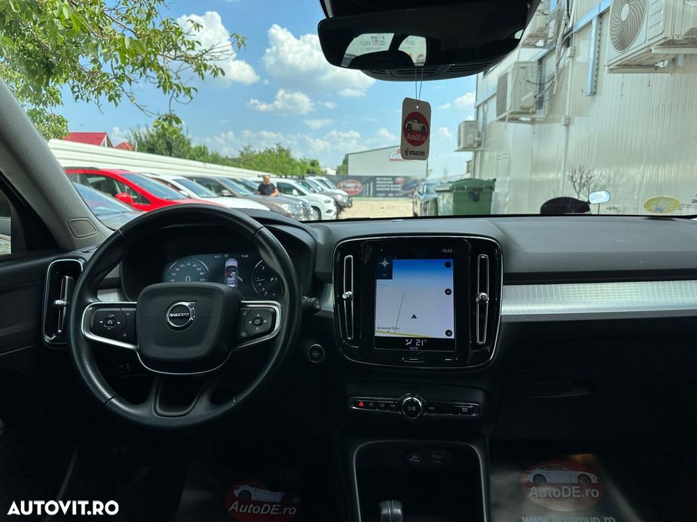 Volvo XC 40 - 18