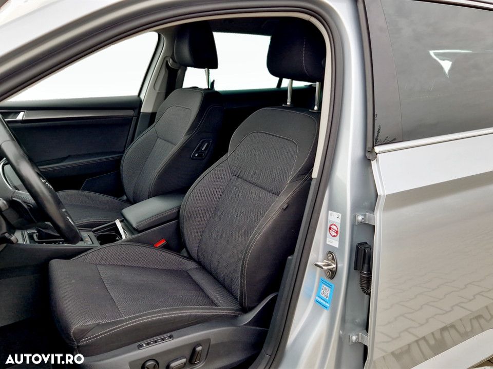 Skoda Superb Combi 2.0 TDI 4x4 DSG Premium Edition - 13