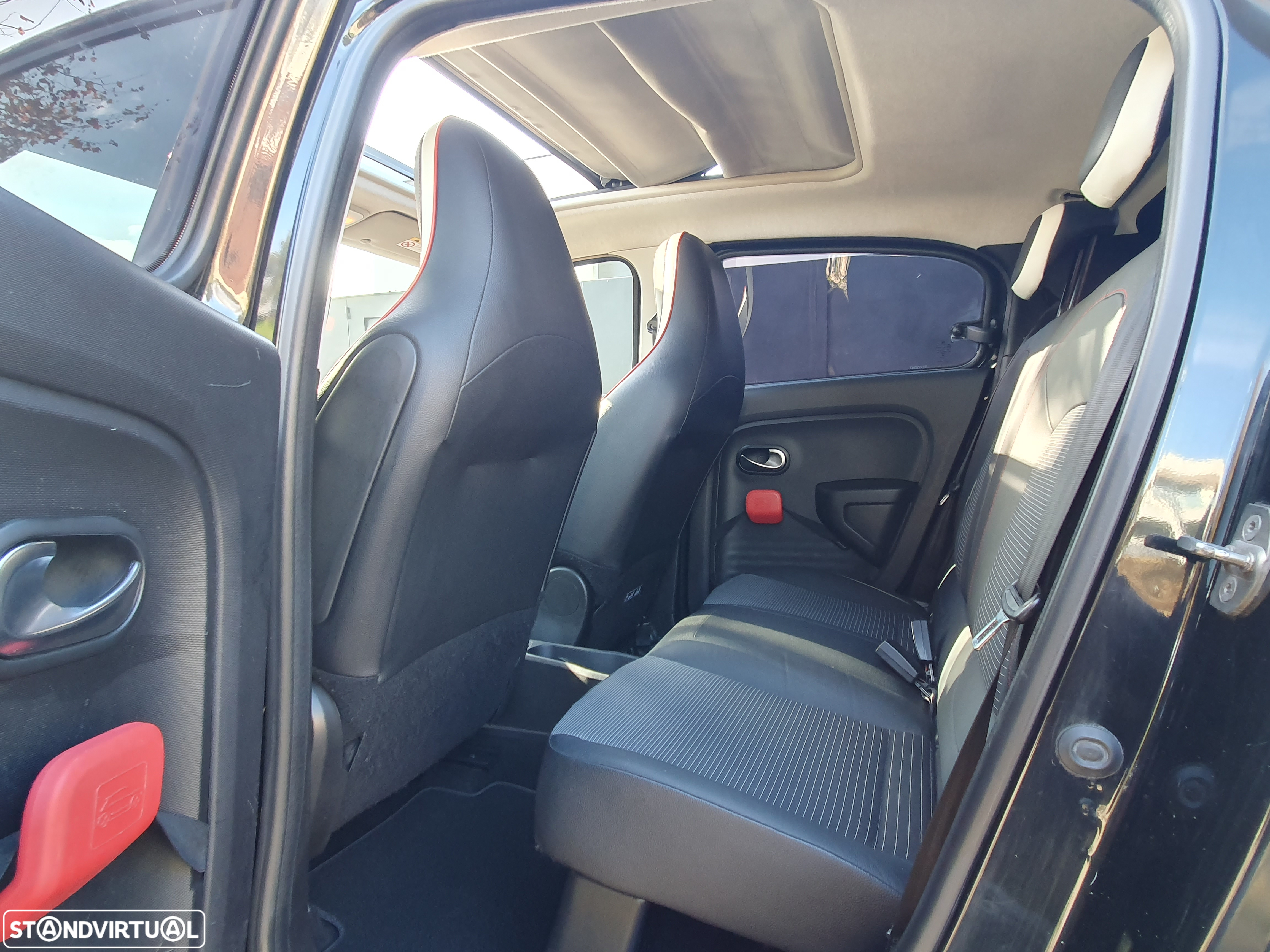 Renault Twingo 0.9 TCe Sport - 29