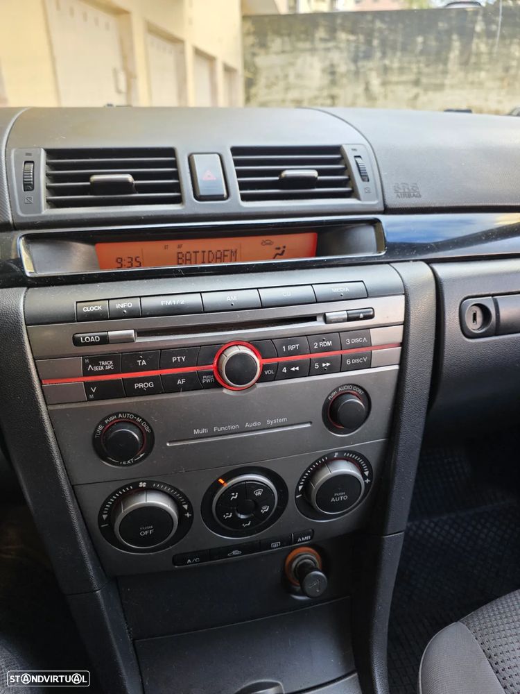 Mazda 3 Hatchback MZ-CD 1.6 Exclusive - 11