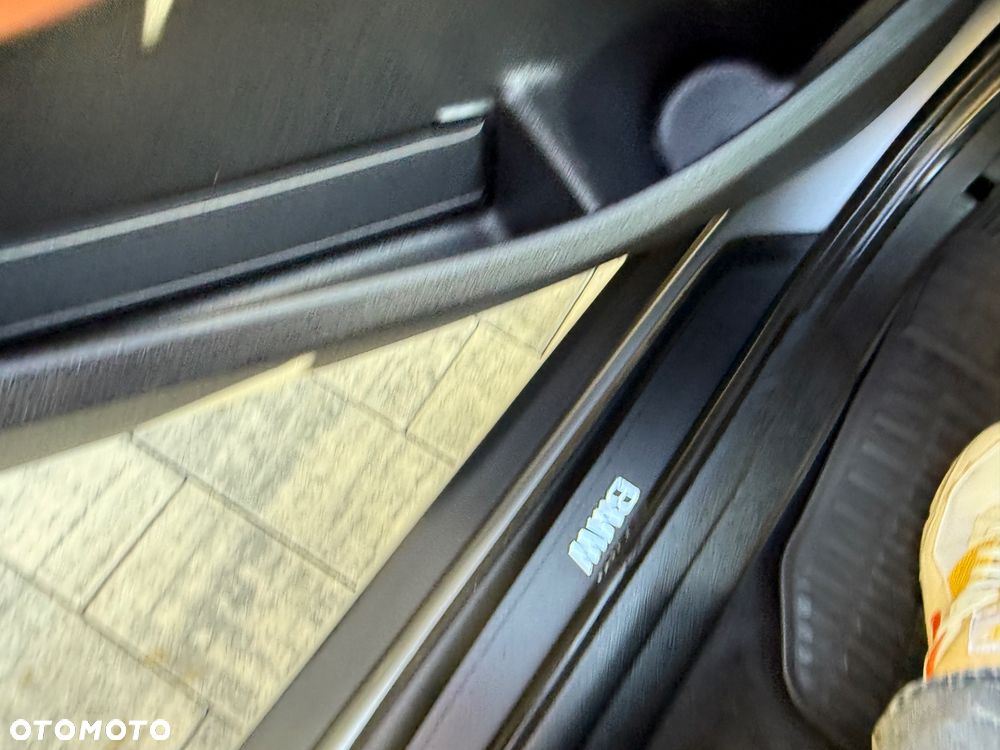 BMW X1 xDrive20d - 26
