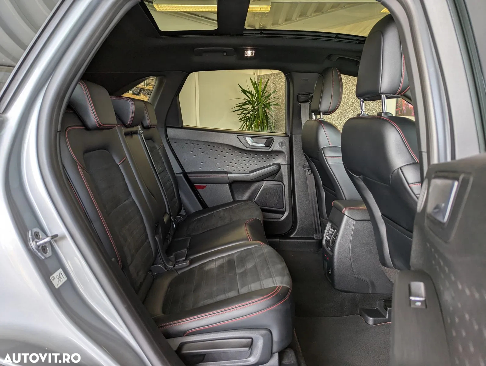 Ford Kuga 2.5 Duratec PHEV ST Line X Graphite Tech - 18