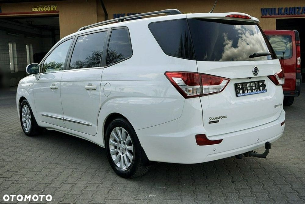 SsangYong/KGM Rodius - 3
