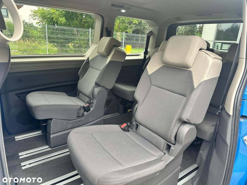 Volkswagen Multivan - 13