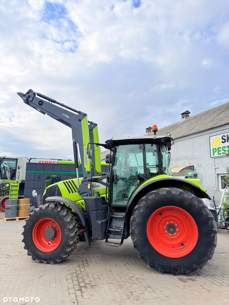 Claas Arion 640 - 11