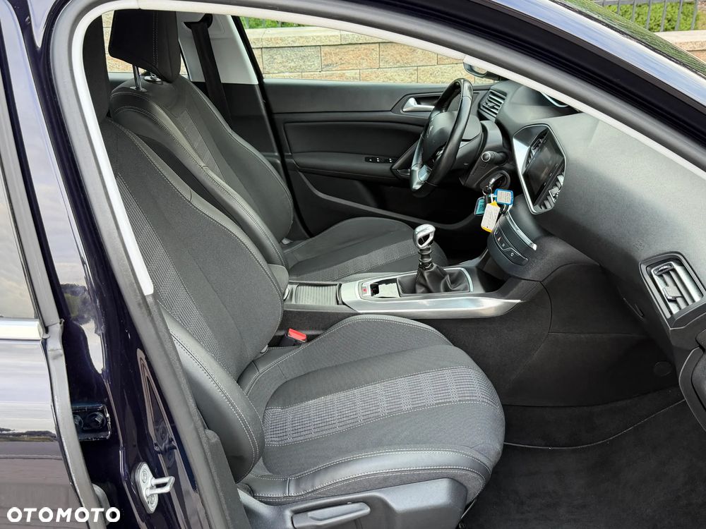 Peugeot 308 BlueHDi FAP 130 Stop & Start Allure - 5
