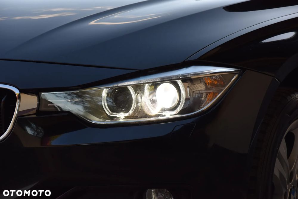 BMW Seria 3 320d Sport Line - 10