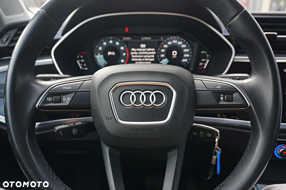Audi Q3 - 24