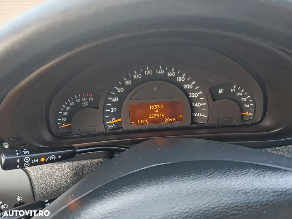 Mercedes-Benz C - 11