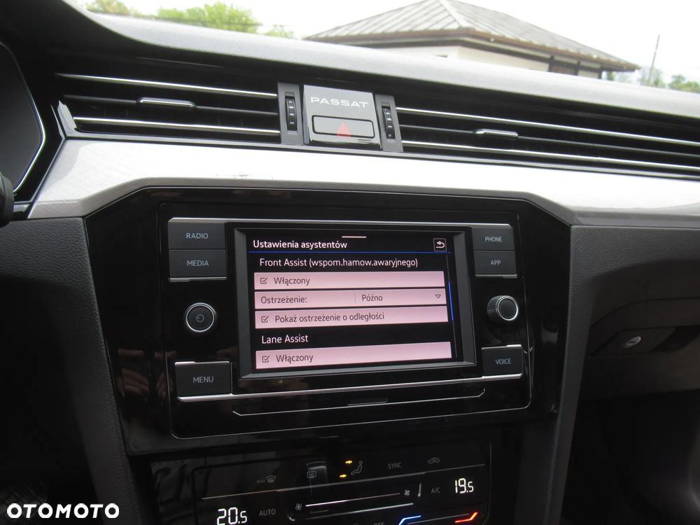 Volkswagen Passat 2023