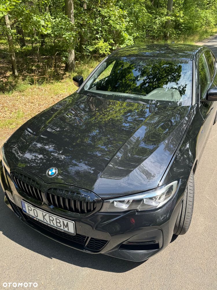 BMW Seria 3 320d xDrive M Sport Sport - 4