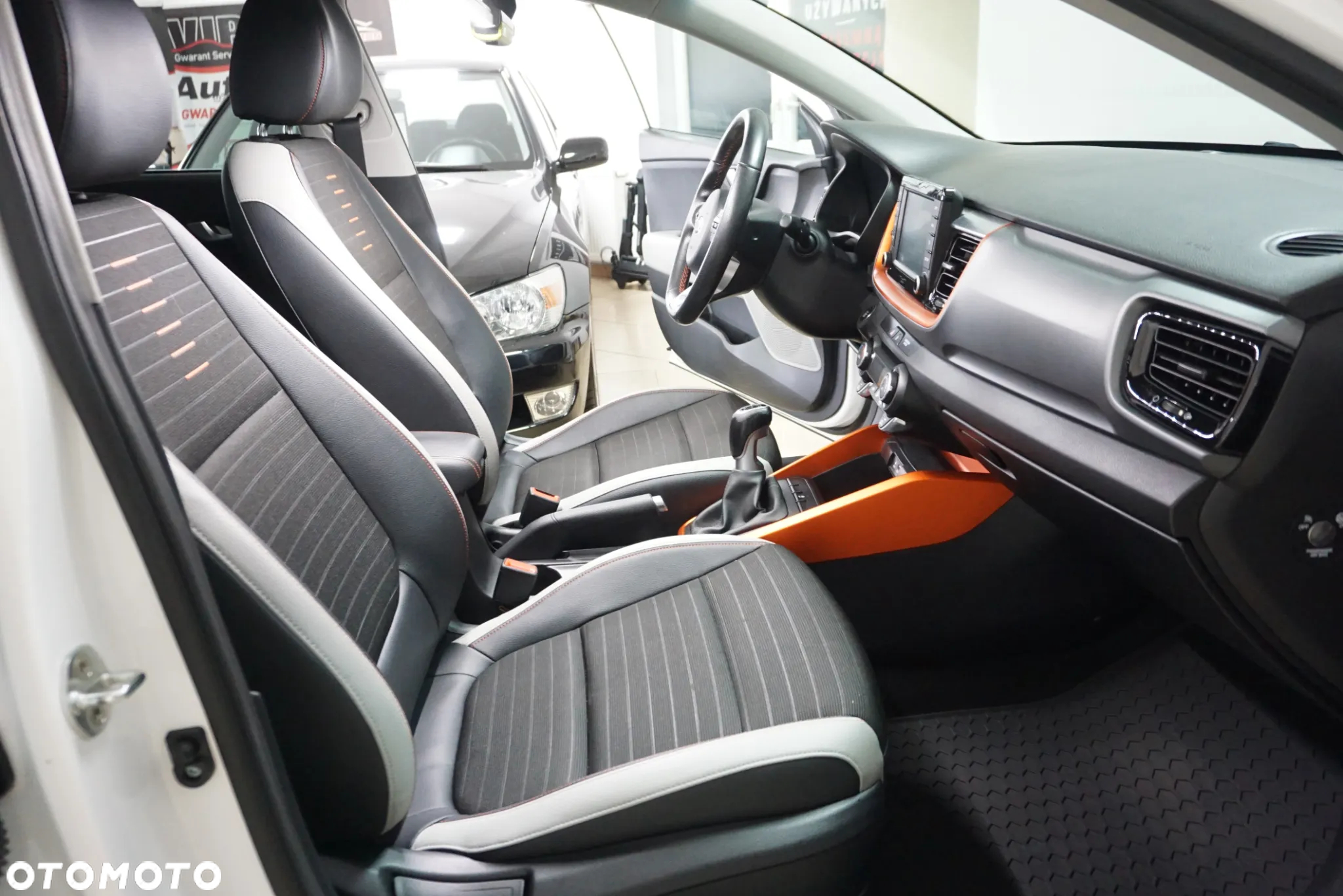Kia Stonic 1.6 CRDi Spirit - 26