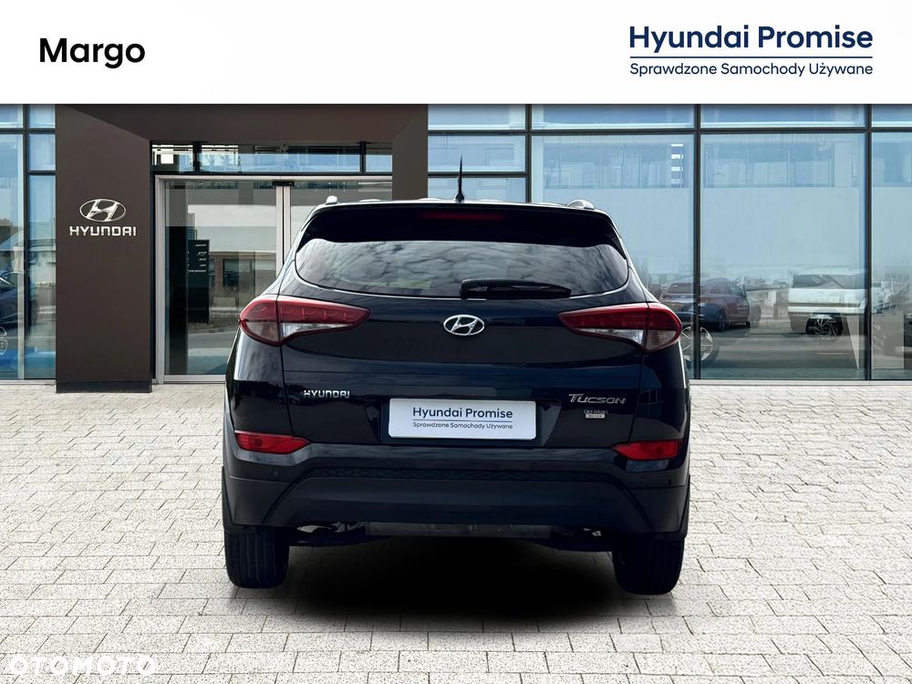 Hyundai Tucson 1.7 CRDI BlueDrive Comfort 2WD - 11