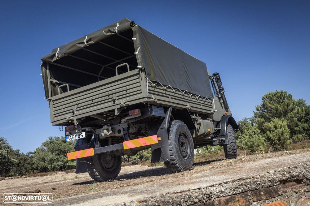 Mercedes Benz Unimog - 6