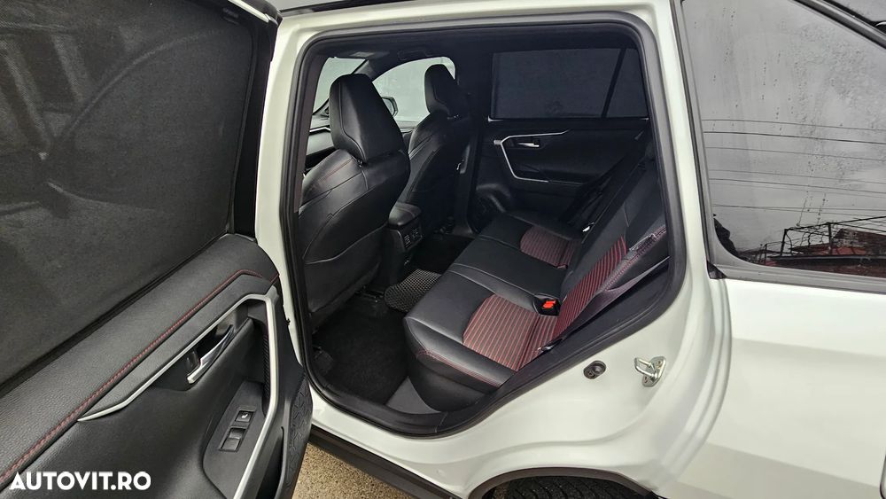 Toyota RAV4 2.5 PHEV VVT-iE 4x4 Style Bi-Tone - 7